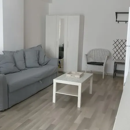 Mamaia Summerland Apartment *